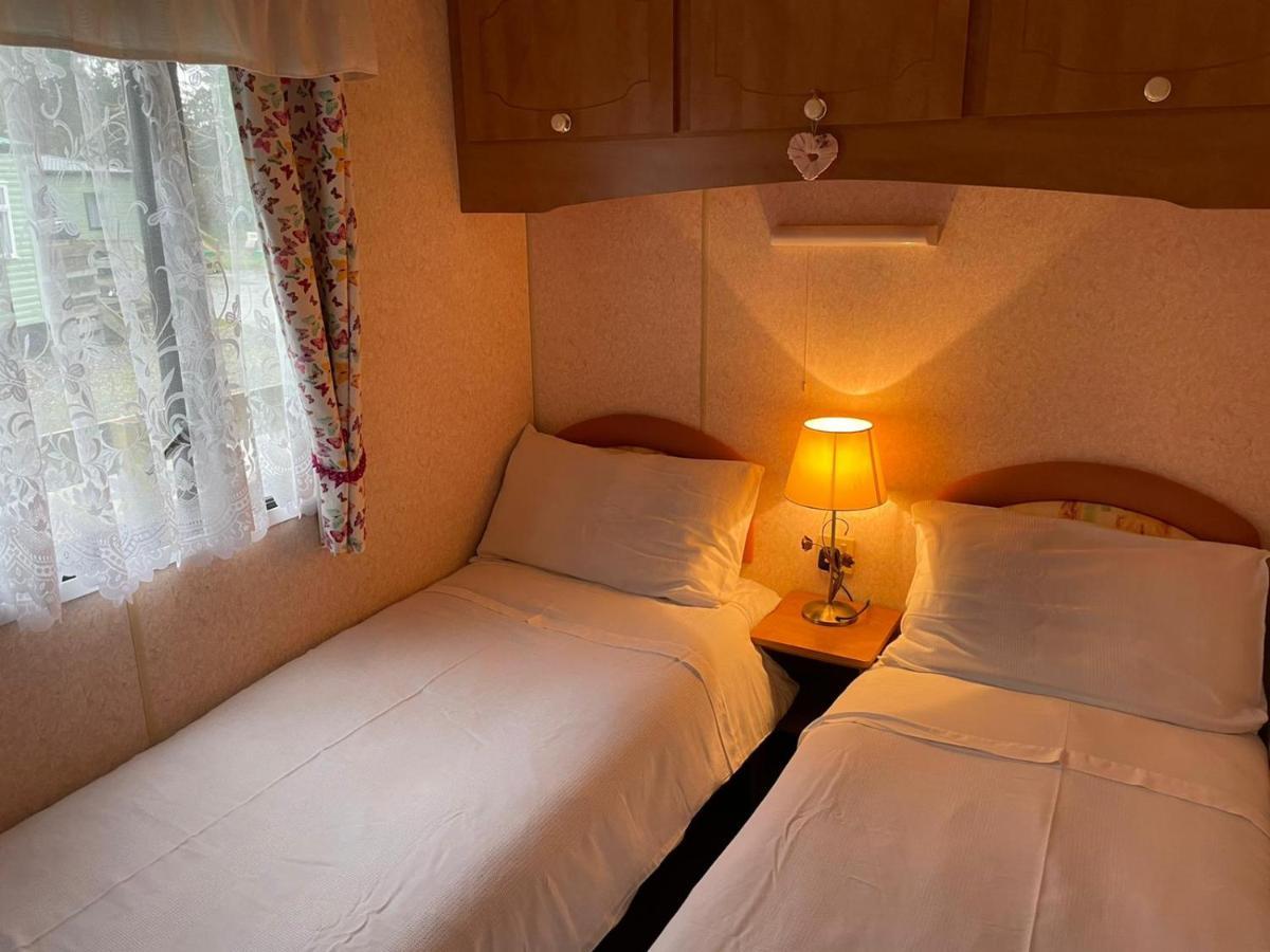 ダヌーン 38 Glenfinart Caravan Parkヴィラ エクステリア 写真